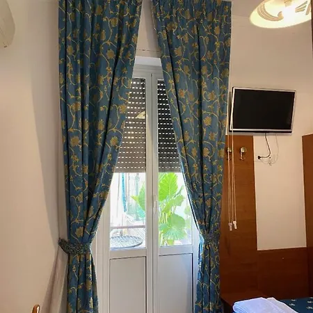 בית הארחה Pitagora *